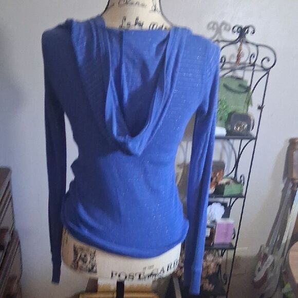 Unionbay Blue Silver Striped Hooded Women's Top - Size Large - Picture 13 of 16